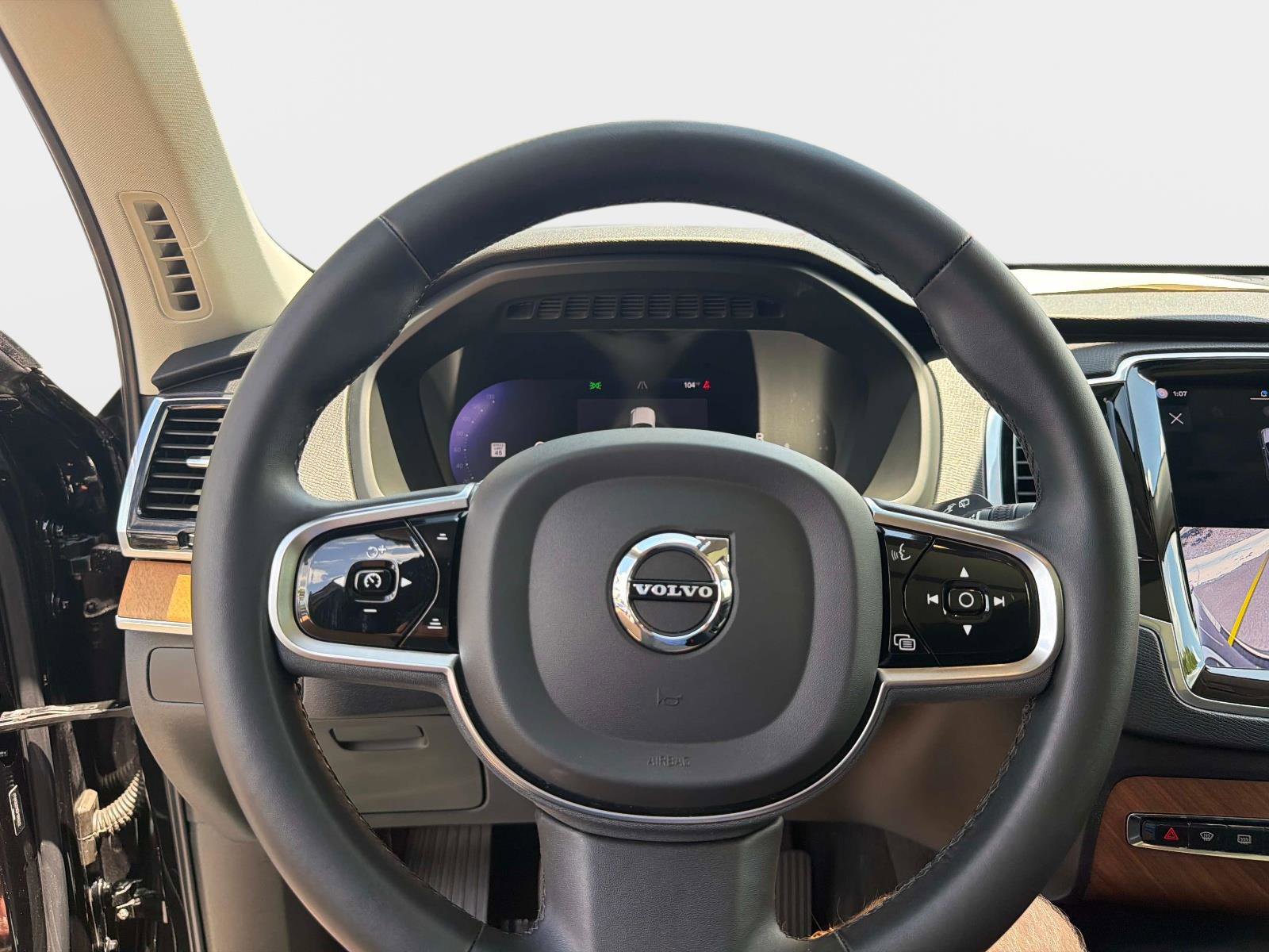 Used 2023 Volvo XC90 B6 Plus w/ Protection Package Premier AWD/4WD image 25