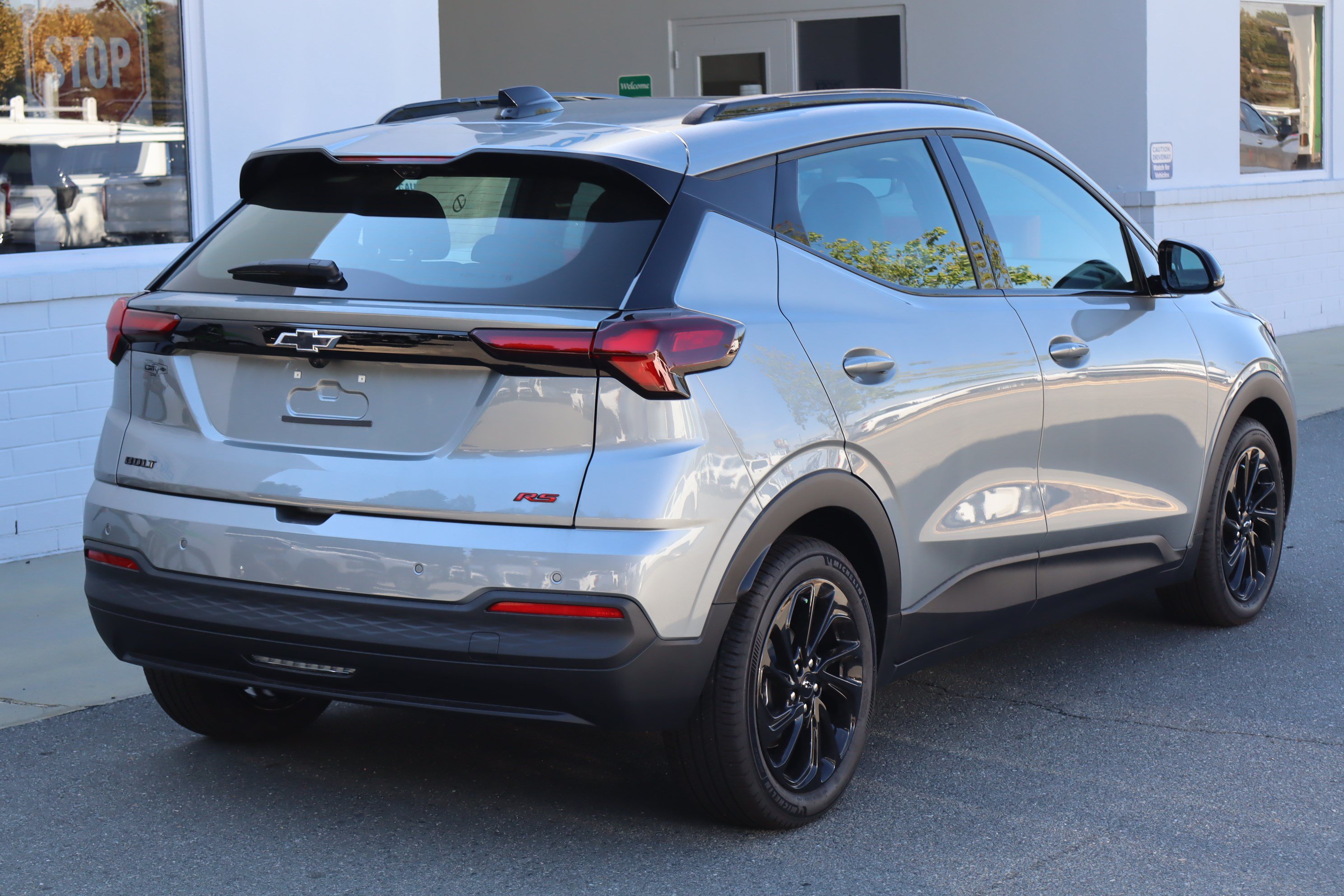 New 2027 Chevrolet Bolt RS w/ Technology Package FWD image 7