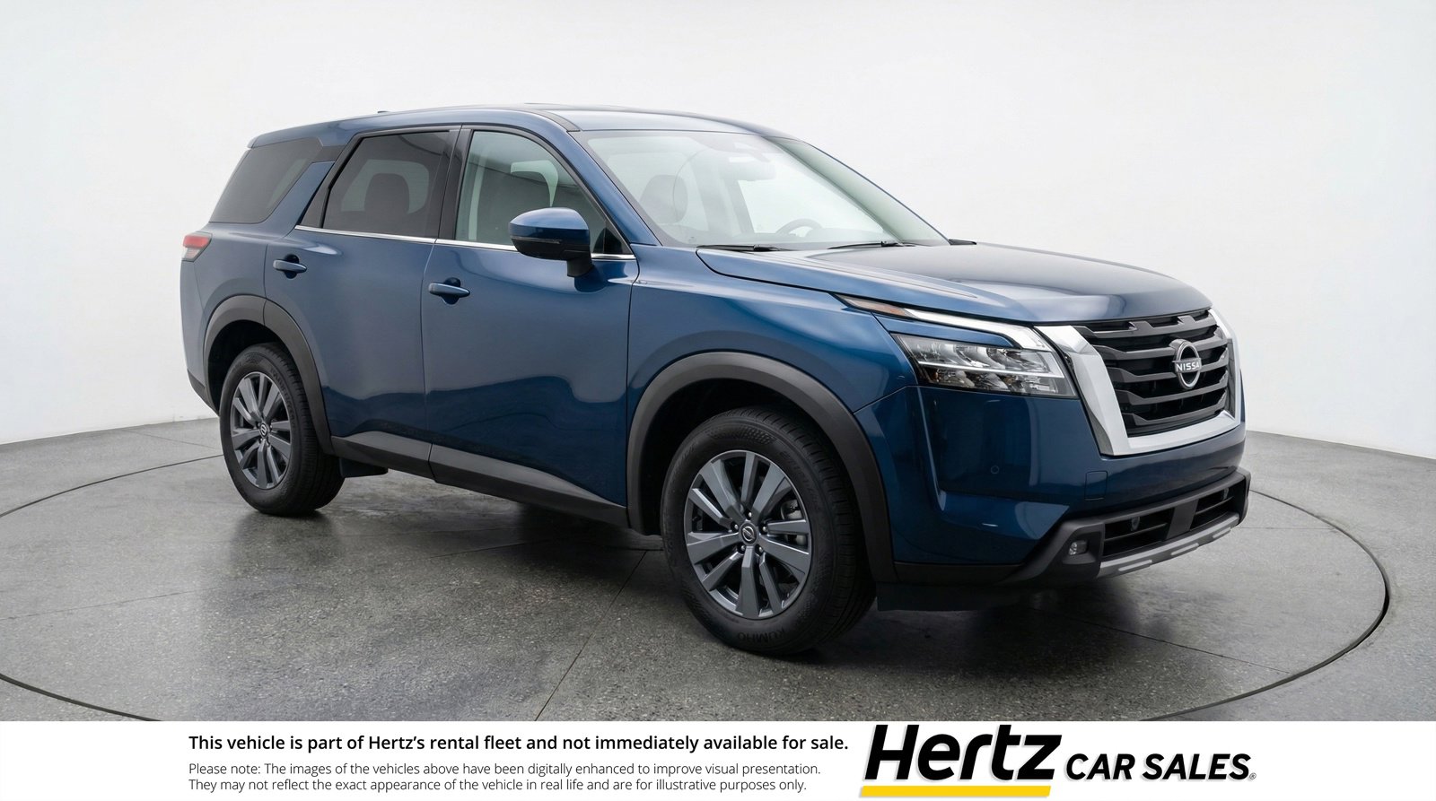 Used 2025 Nissan Pathfinder SV FWD image 1