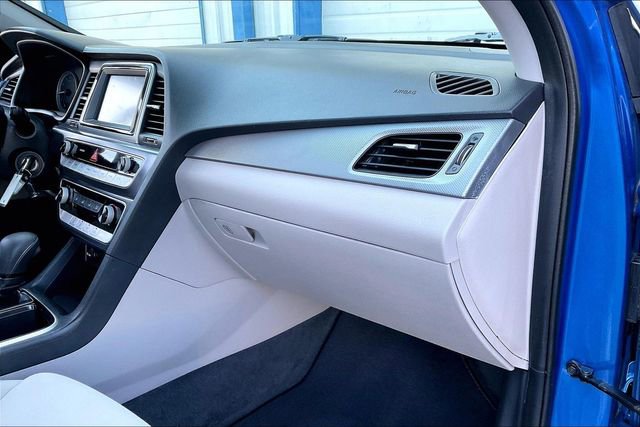 Used 2018 Hyundai Sonata SE FWD image 16