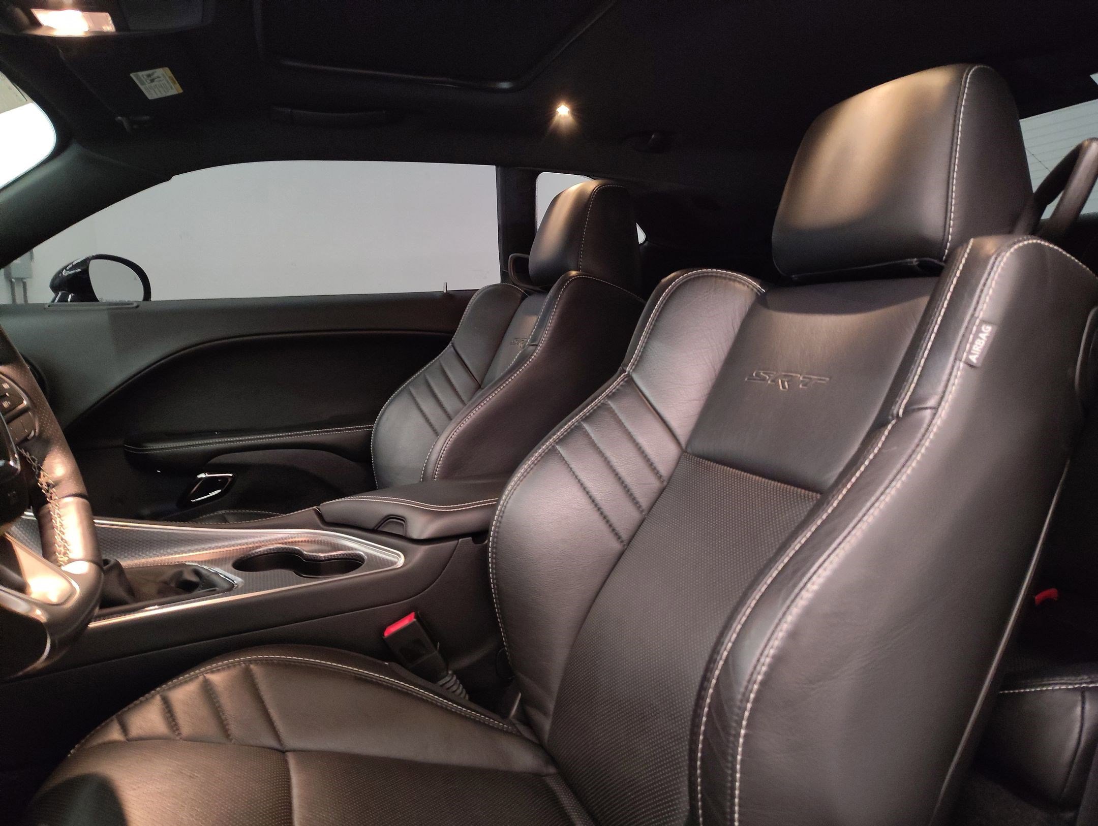 Used 2016 Dodge Challenger SRT Hellcat image 21