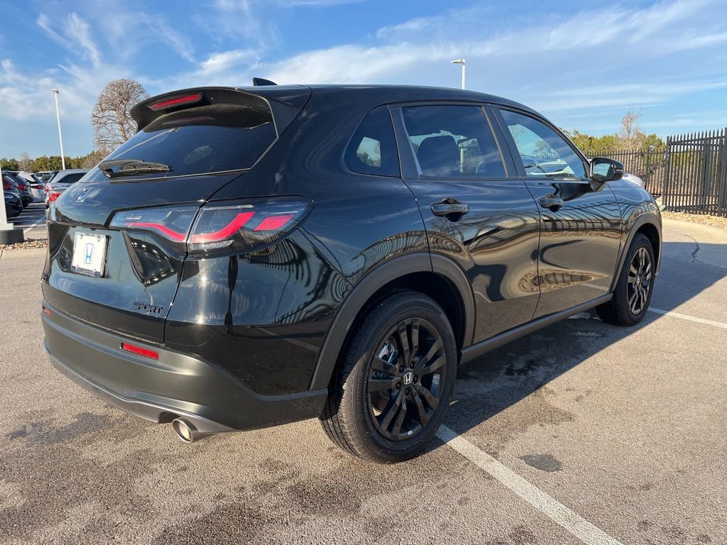 Certified 2026 Honda HR-V Sport image 4