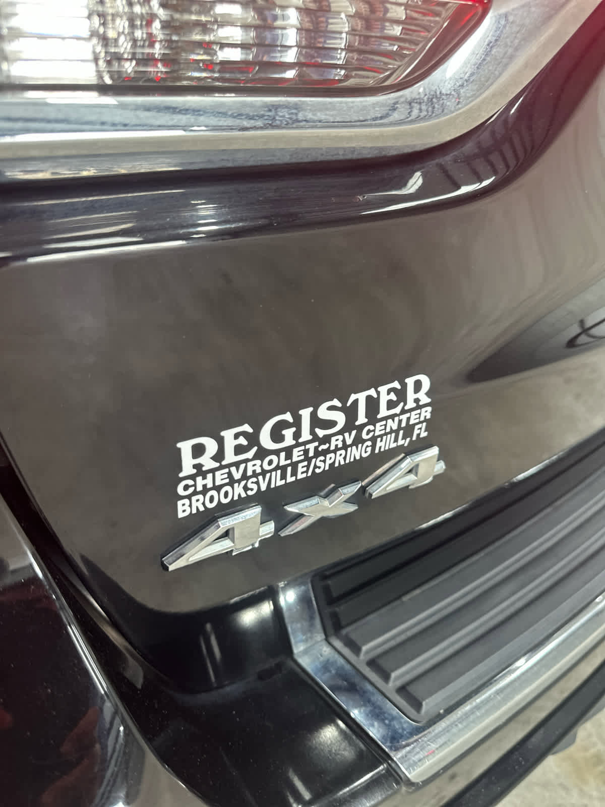 Used 2017 Jeep Grand Cherokee Overland AWD/4WD image 11