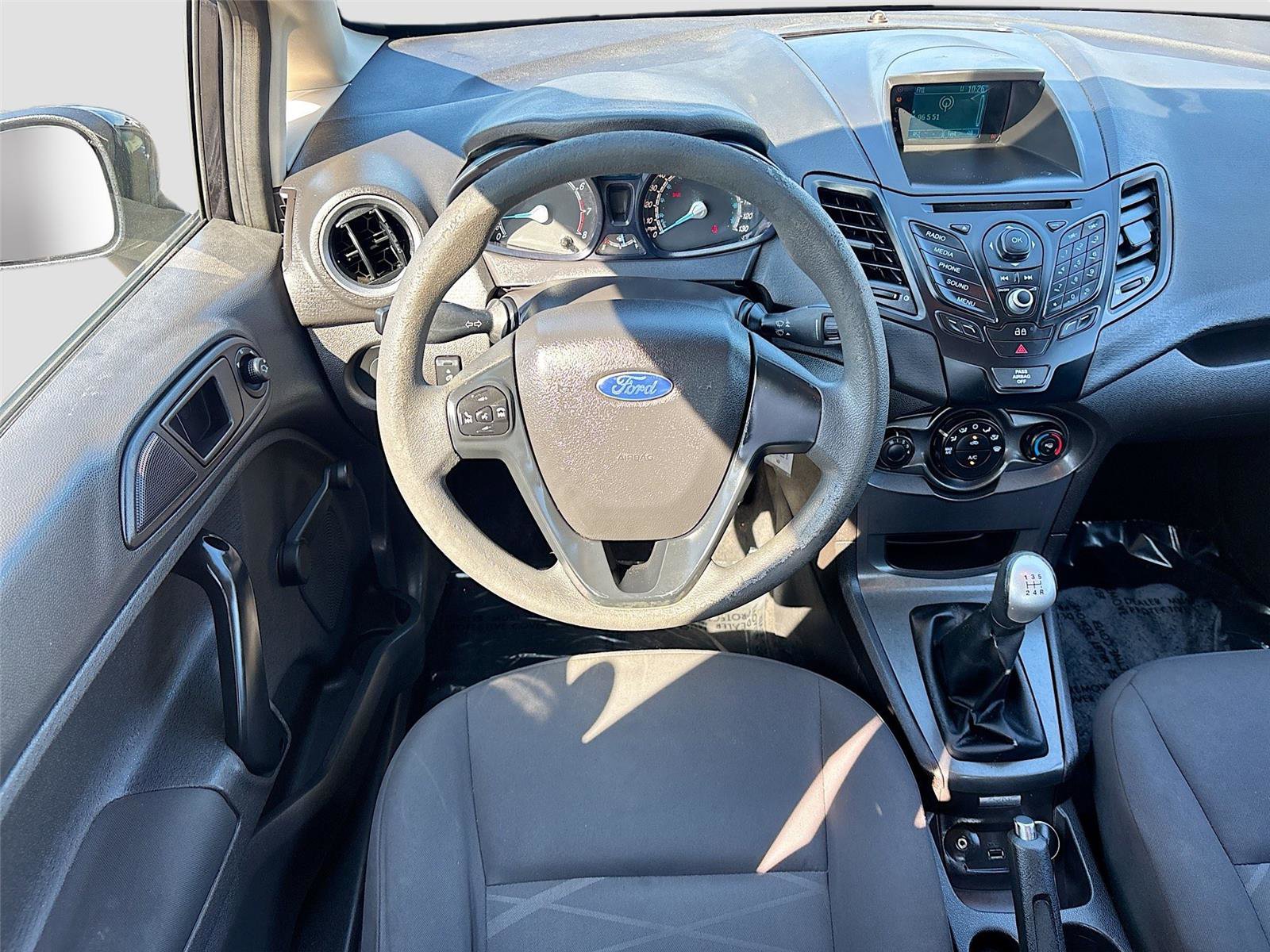 Used 2015 Ford Fiesta S image 19