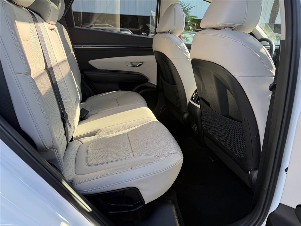 Used 2023 Hyundai Tucson Limited image 11
