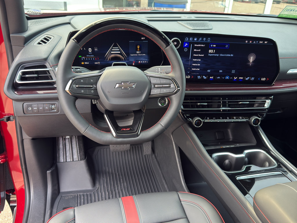 New 2027 Chevrolet Traverse RS w/ LPO, Floor Liner Package AWD/4WD image 17