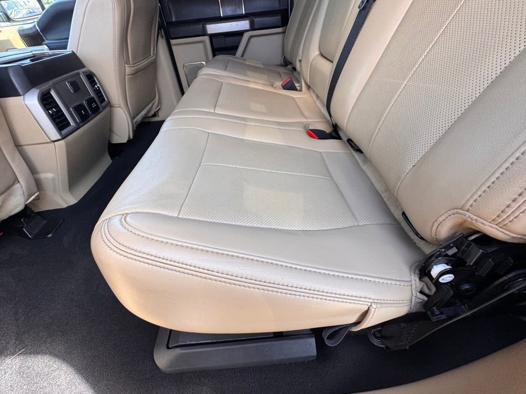 Certified 2020 Ford F250 Lariat w/ Chrome Package image 29