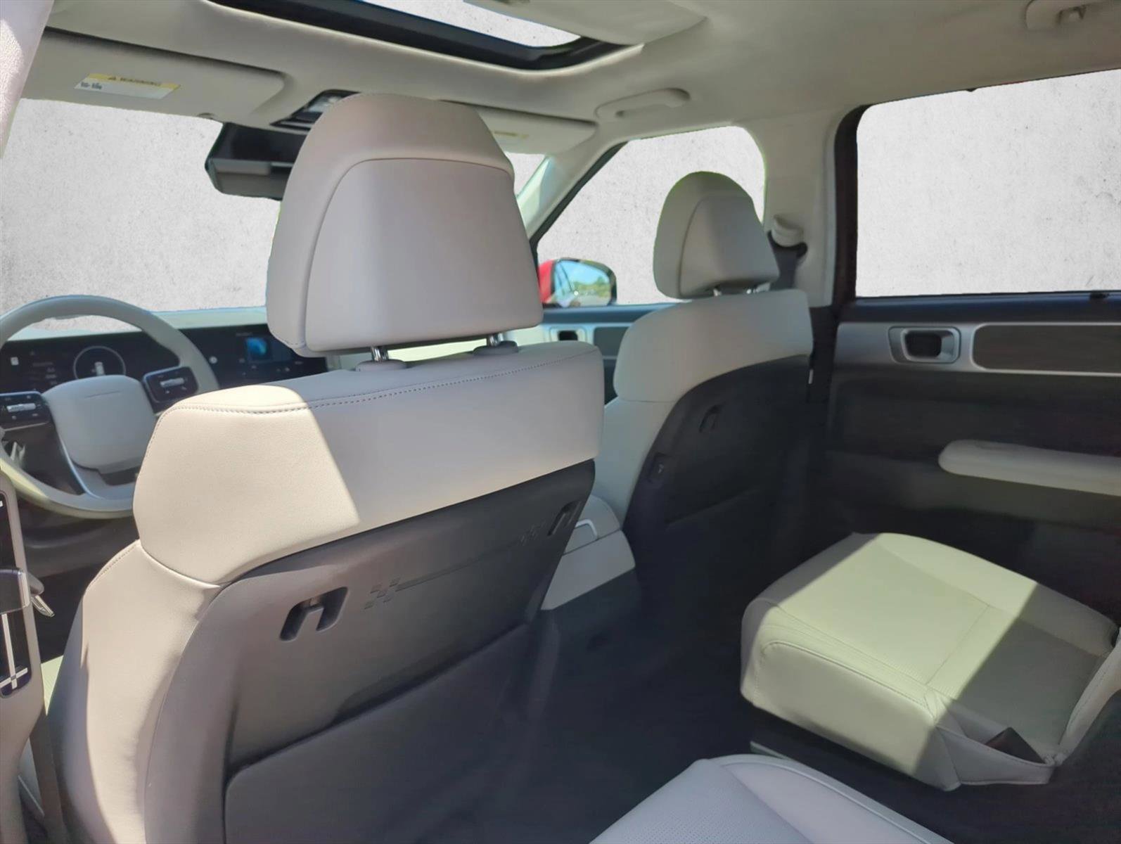 Used 2025 Hyundai Santa Fe Calligraphy FWD image 20