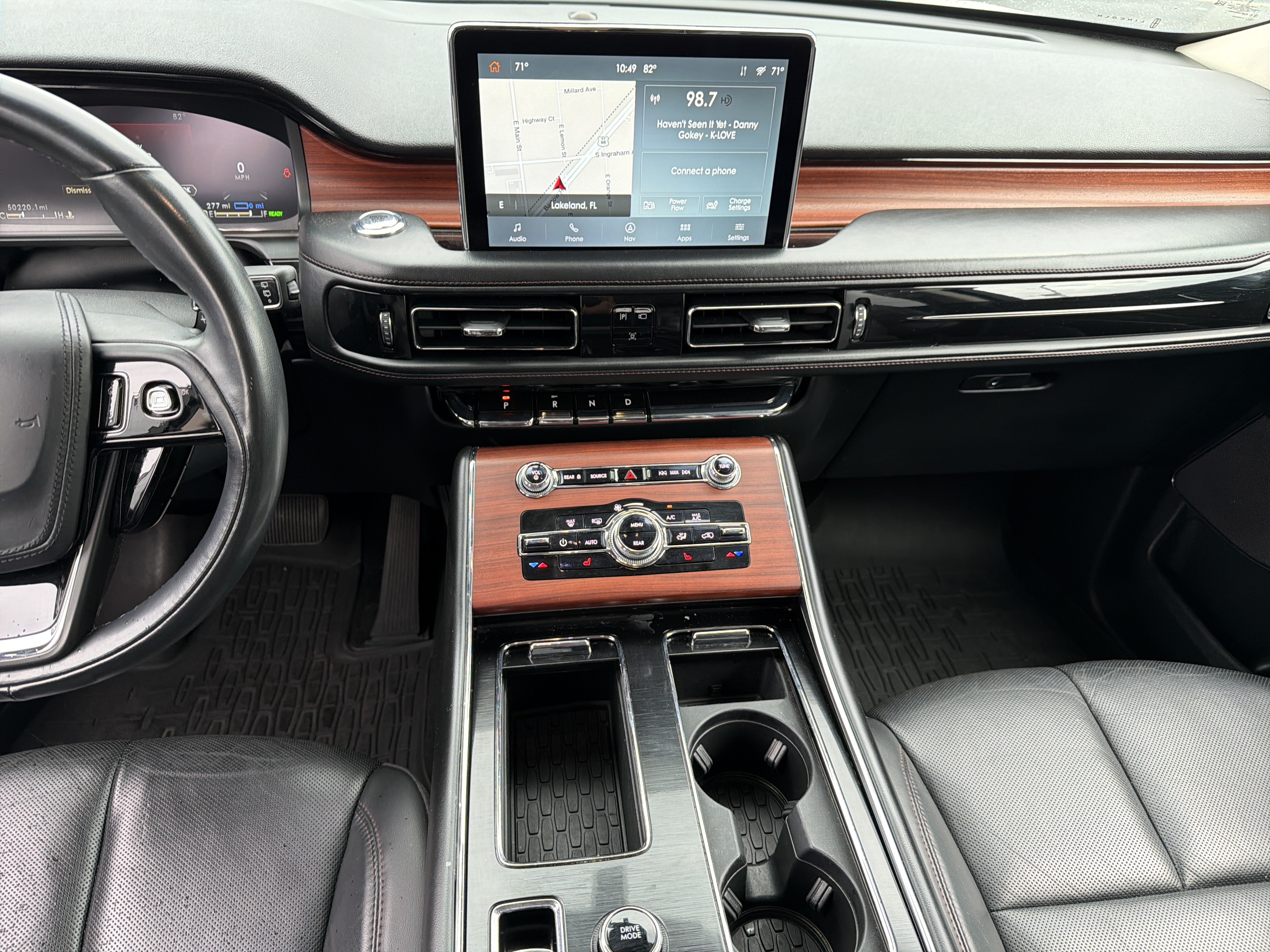 Used 2021 Lincoln Aviator Grand Touring AWD/4WD image 19