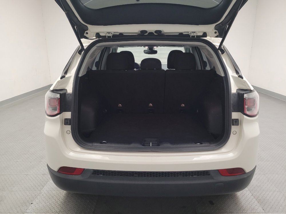 Used 2020 Jeep Compass Sport image 29