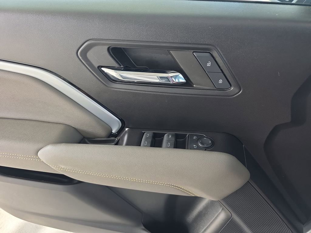 Used 2024 Chevrolet Colorado ZR2 w/ ZR2 Bison Edition image 24