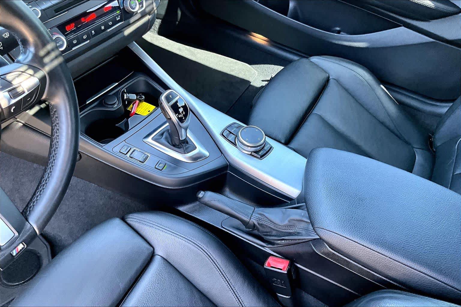Used 2015 BMW M235i Coupe RWD image 17
