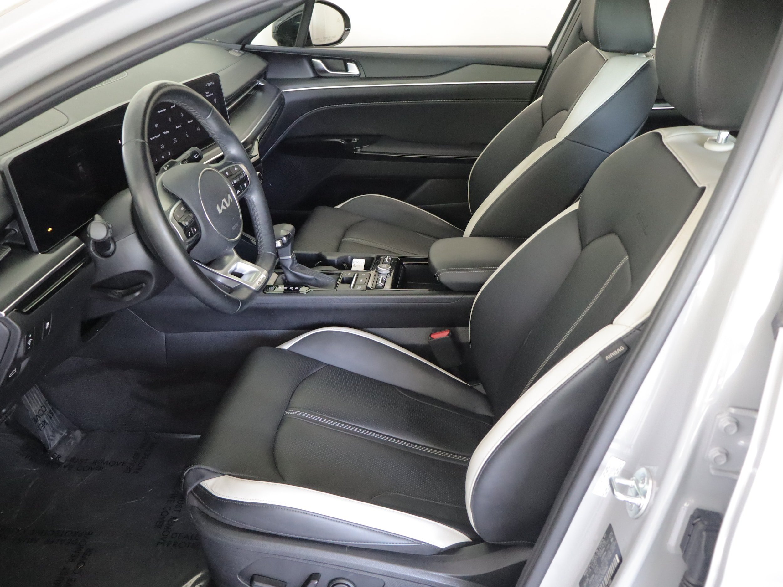 Used 2025 Kia K5 GT-Line AWD/4WD image 7