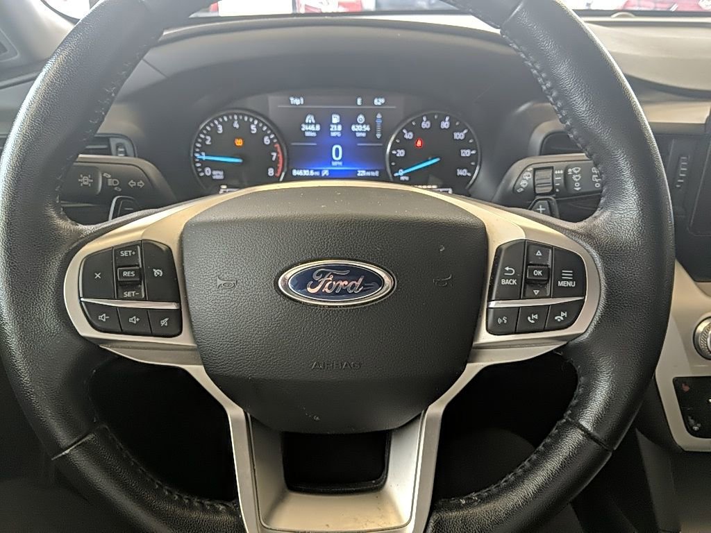Used 2020 Ford Explorer XLT w/ Comfort Package image 18