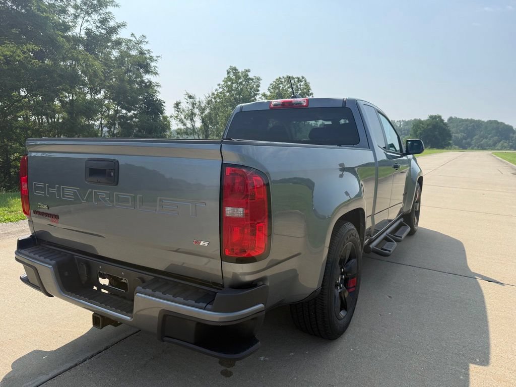 Used 2022 Chevrolet Colorado LT w/ Redline Special Edition AWD/4WD image 4