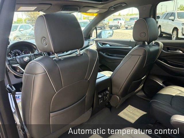 Used 2023 Buick Enclave Avenir AWD/4WD image 22