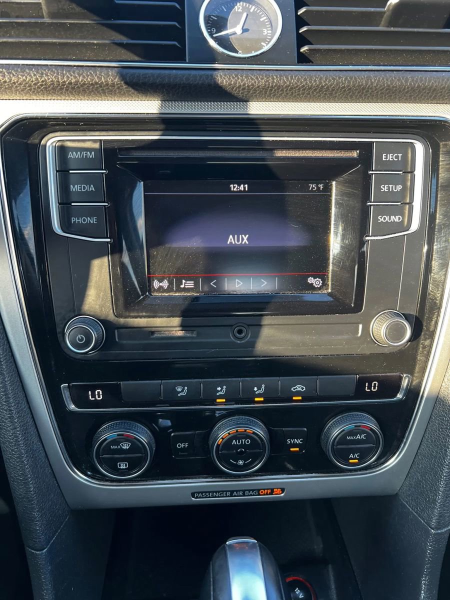 Used 2016 Volkswagen Passat 1.8T S image 14