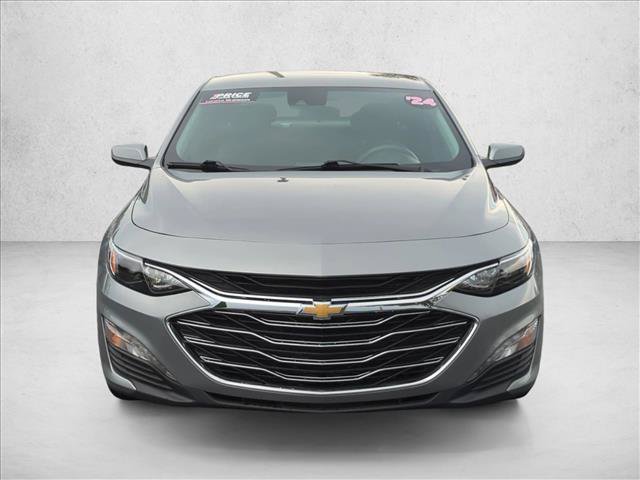 Used 2024 Chevrolet Malibu LT FWD image 2