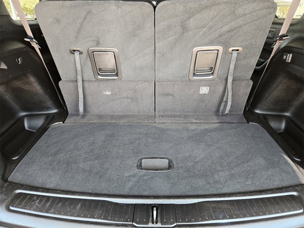 Used 2023 Jeep Grand Cherokee L Laredo image 32