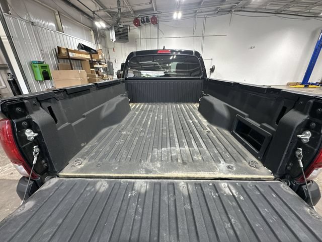Used 2021 Toyota Tacoma SR AWD/4WD image 26