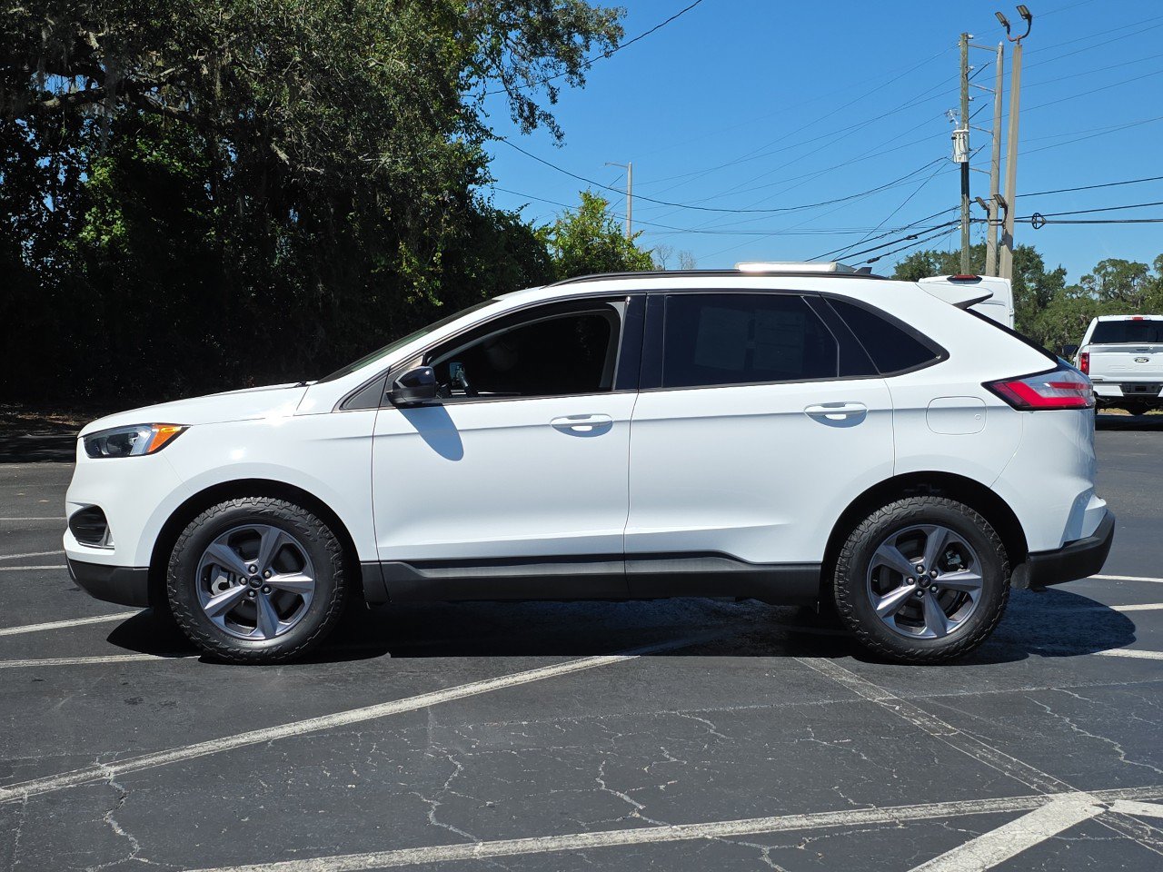 Certified 2024 Ford Edge SEL w/ Sport Appearance Package AWD/4WD image 9