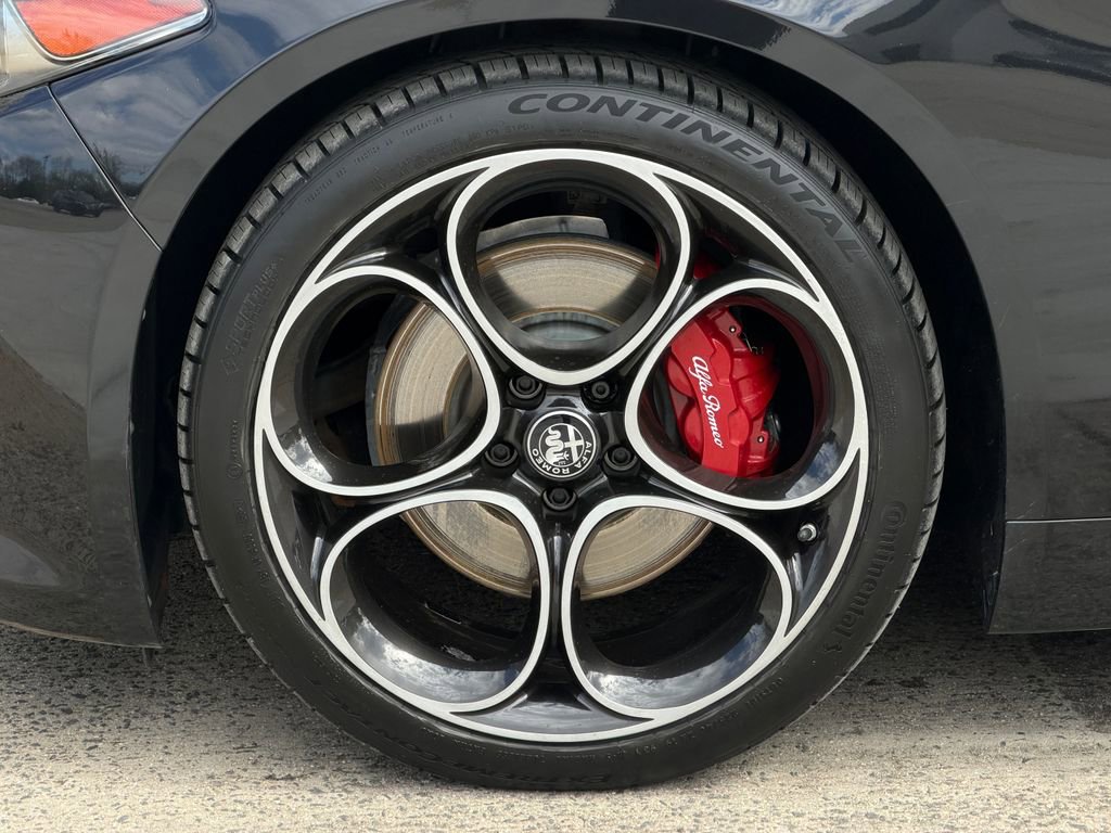 Used 2022 Alfa Romeo Giulia Veloce image 10