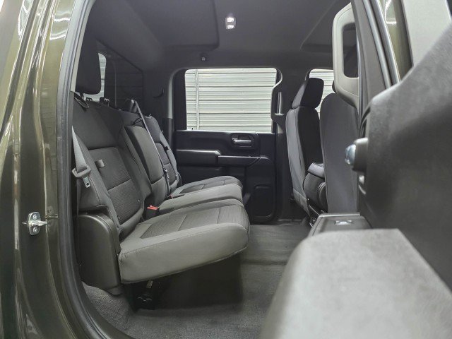 Used 2022 Chevrolet Silverado 2500 Custom w/ Custom Value Package AWD/4WD image 18