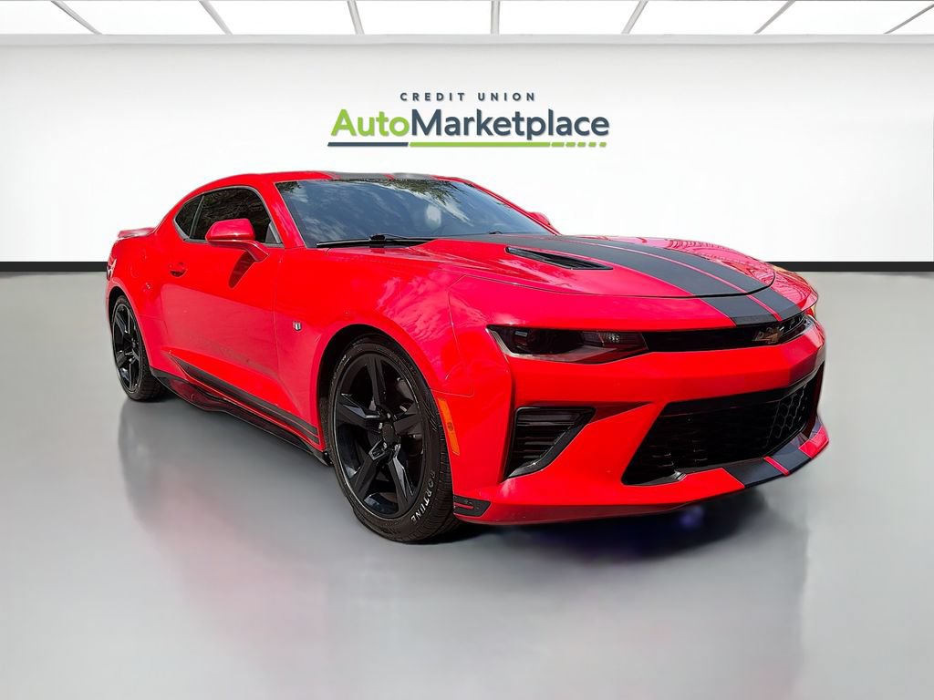 Used 2016 Chevrolet Camaro SS RWD image 1