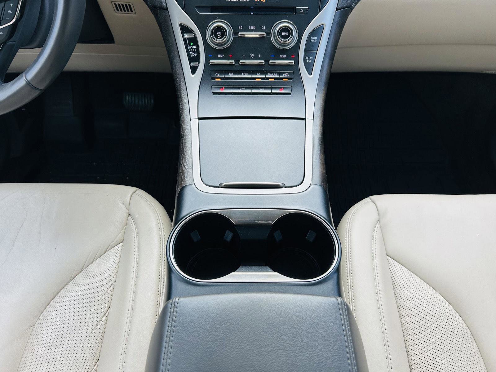 Used 2018 Lincoln MKX Select w/ Select Plus Package image 25