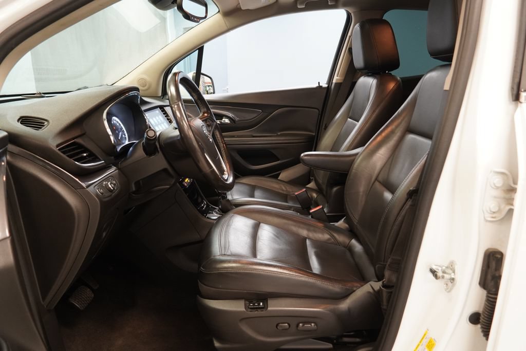 Used 2019 Buick Encore Essence AWD/4WD image 6
