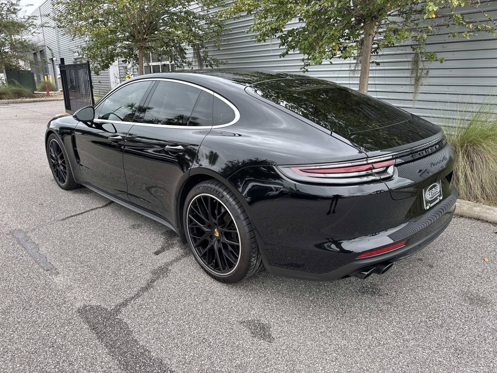 Used 2018 Porsche Panamera 4S AWD/4WD image 3