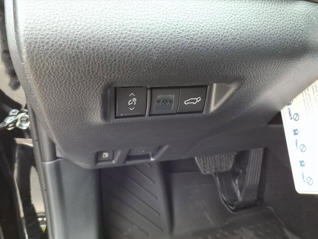 New 2026 Toyota RAV4 XSE AWD/4WD image 10