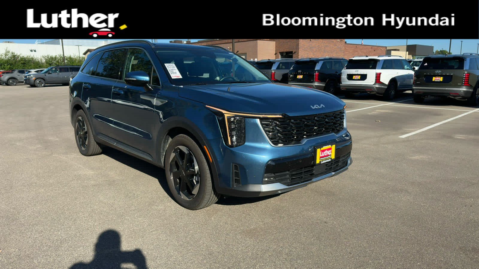 Used 2025 Kia Sorento EX w/ EX Panoramic Sunroof Package