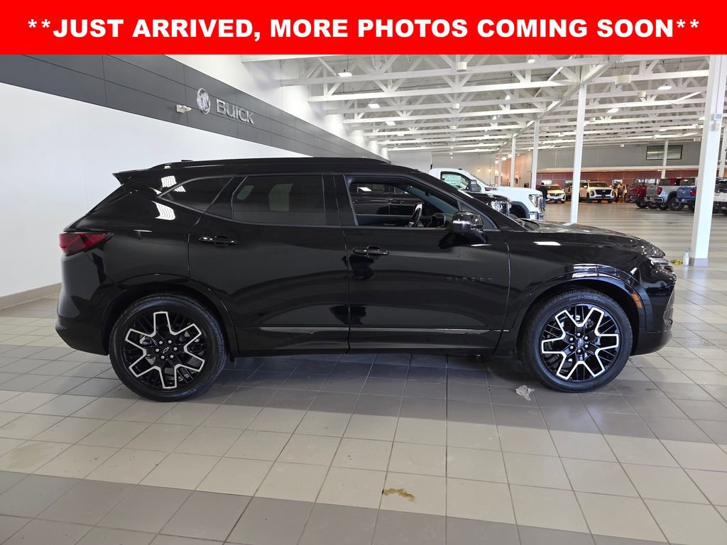 Used 2024 Chevrolet Blazer RS w/ Driver Confidence II Package image 7