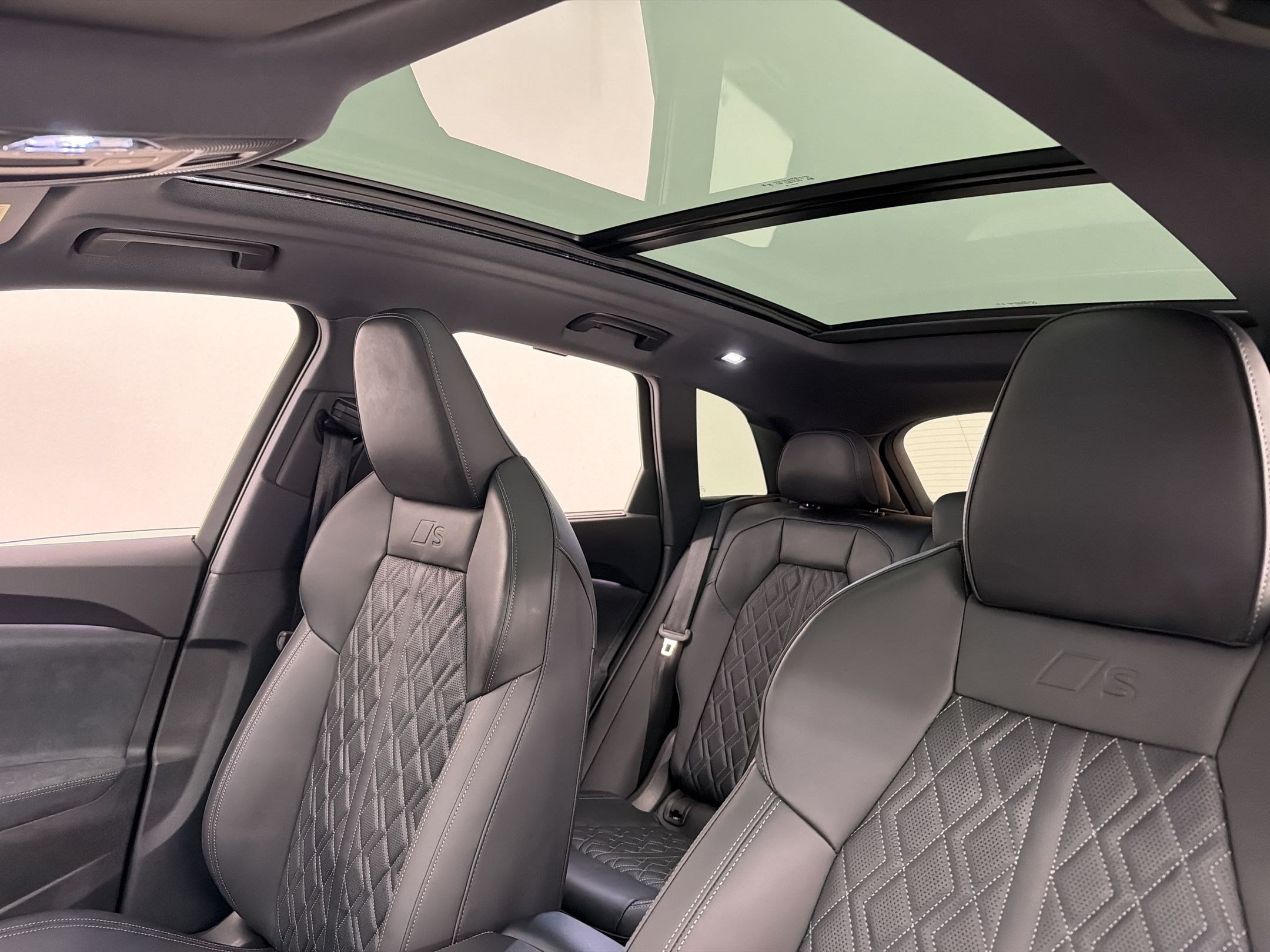 New 2026 Audi SQ5 Prestige AWD/4WD image 26