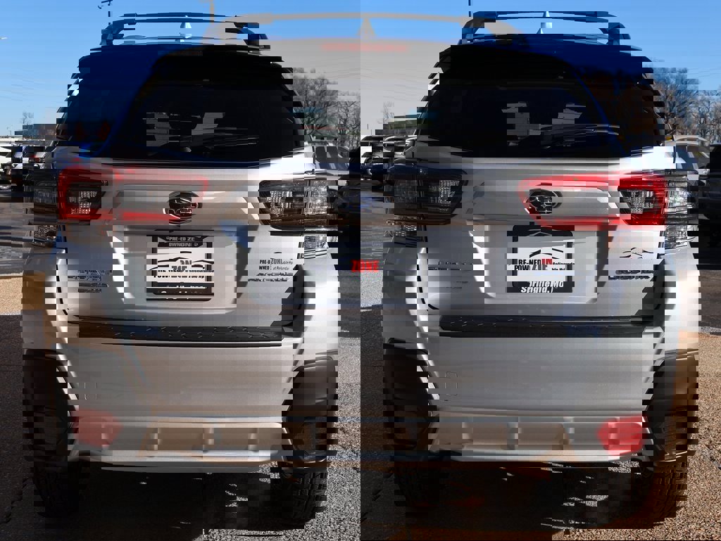 Used 2023 Subaru Crosstrek 2.0i Premium image 5