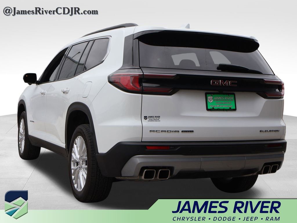 Used 2026 GMC Acadia Elevation w/ Elevation Premium Package AWD/4WD image 3