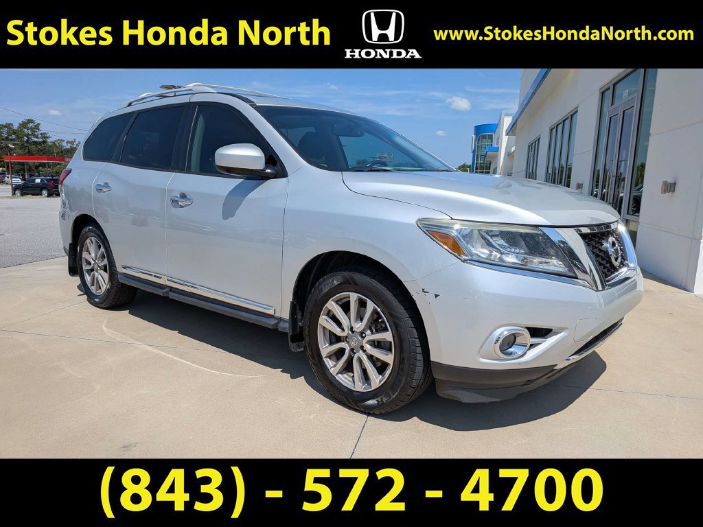 Used 2015 Nissan Pathfinder SL w/ SL Premium Package FWD image 2
