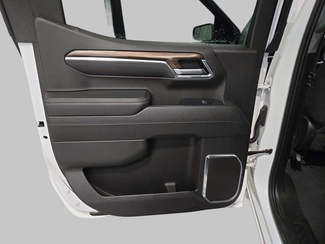 Used 2023 Chevrolet Silverado 1500 LT image 16