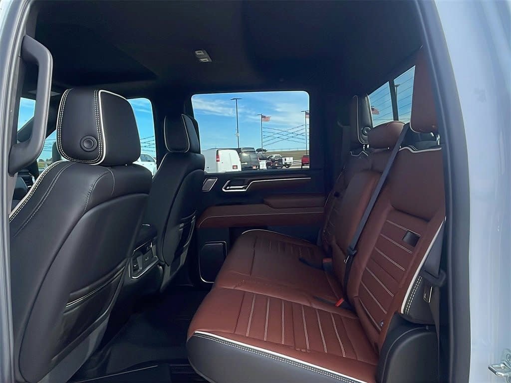 New 2026 GMC Sierra 2500 Denali Ultimate image 12