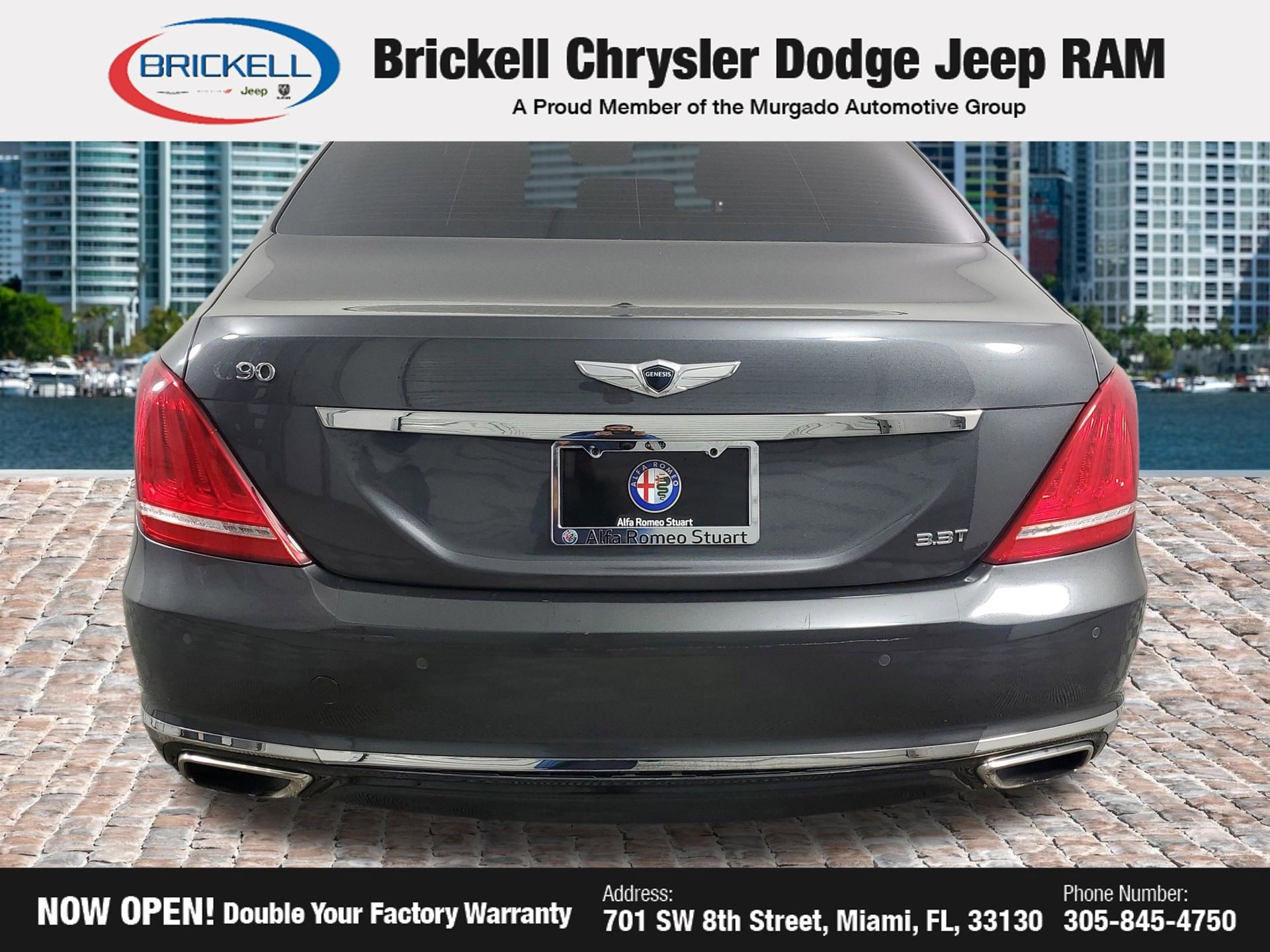 Used 2017 Genesis G90 3.3T Premium RWD image 9