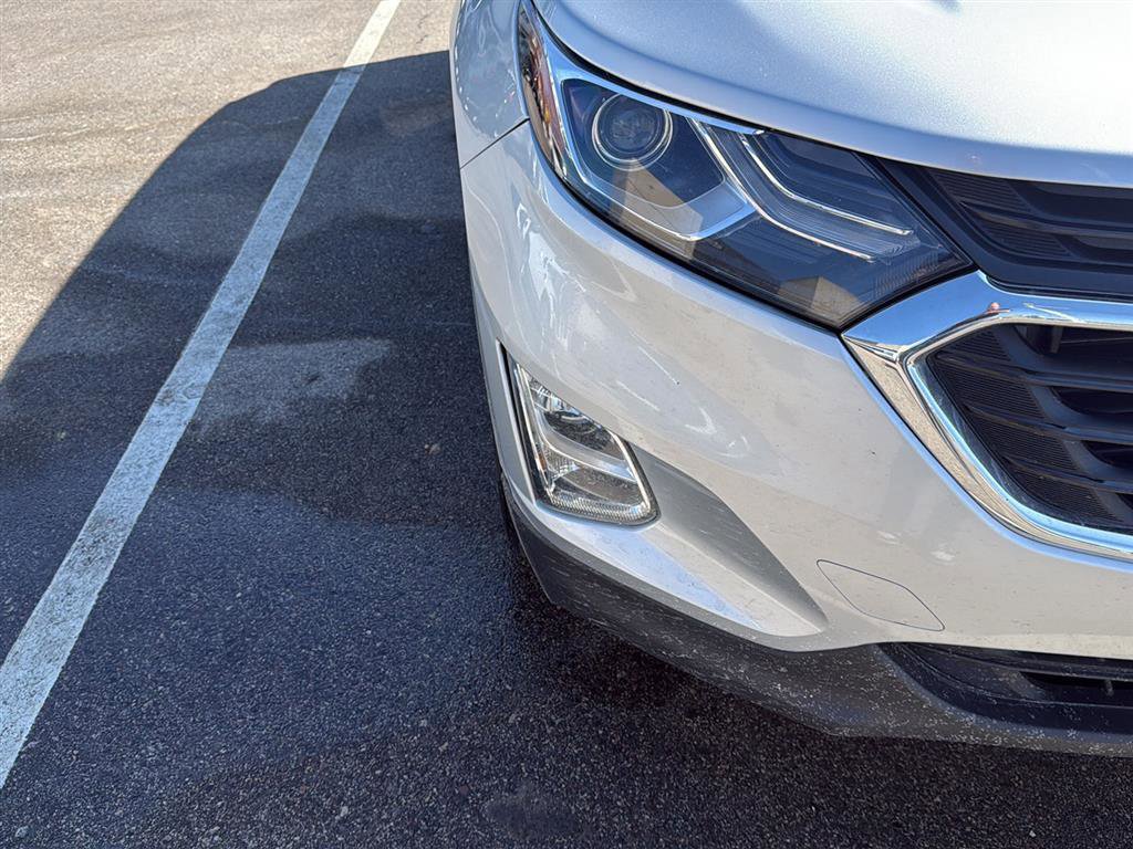 Used 2021 Chevrolet Equinox LT image 3