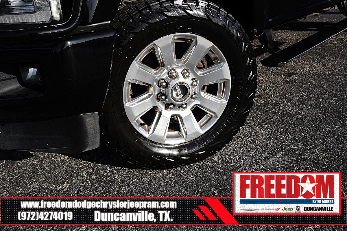 Used 2017 Ford F250 Platinum w/ Platinum Ultimate Package AWD/4WD image 9