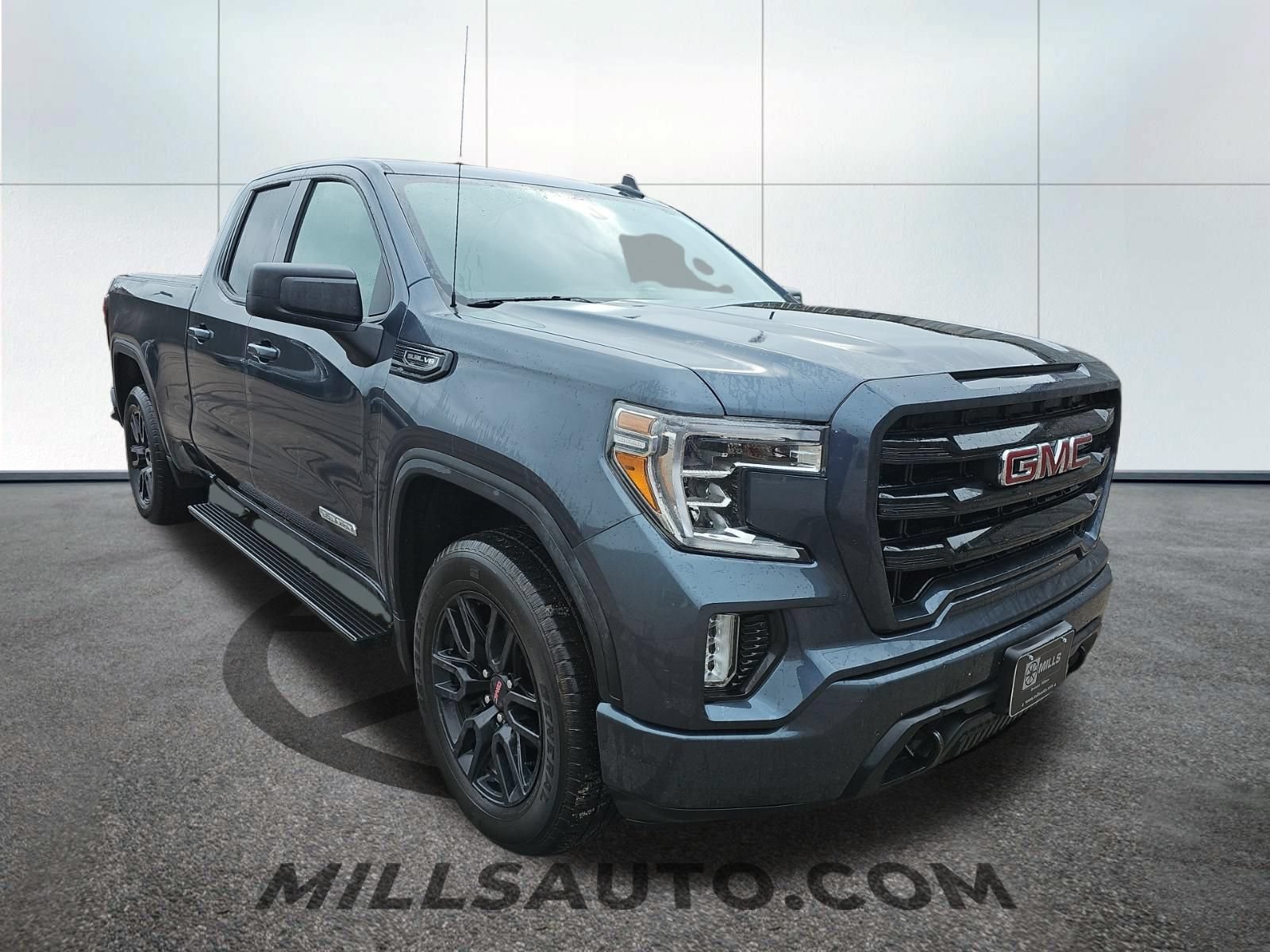 Used 2019 GMC Sierra 1500 Elevation w/ Elevation Value Package AWD/4WD image 4