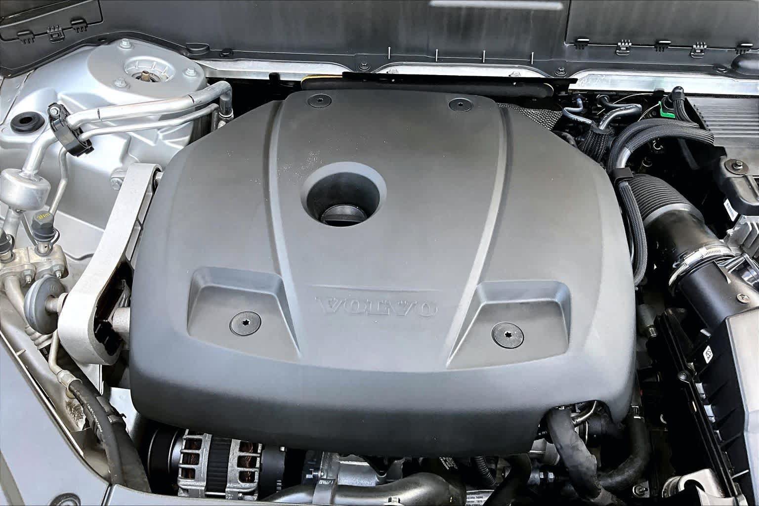 Used 2021 Volvo XC90 T5 Momentum w/ Protection Package Premier FWD image 33