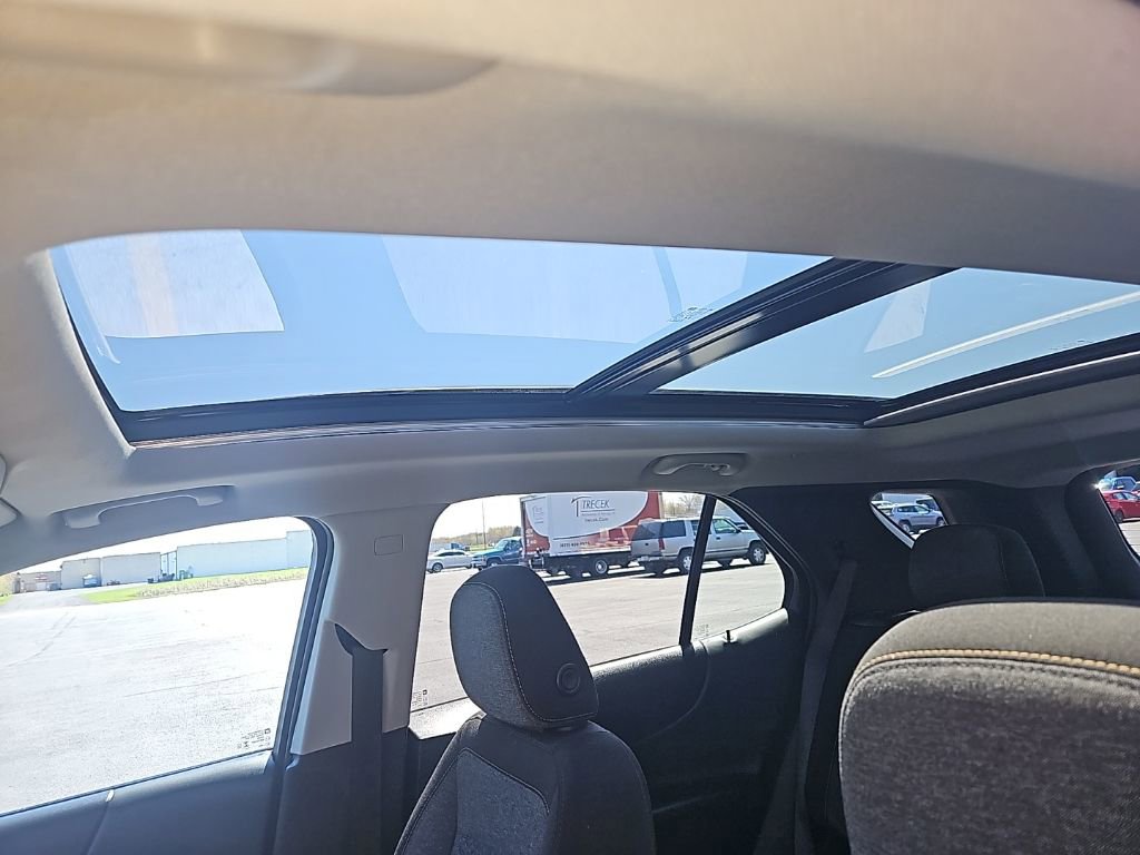 Used 2023 Chevrolet Equinox LT FWD image 21