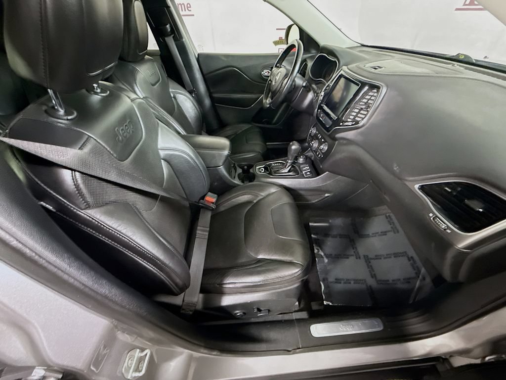 Used 2020 Jeep Cherokee Limited AWD/4WD image 32