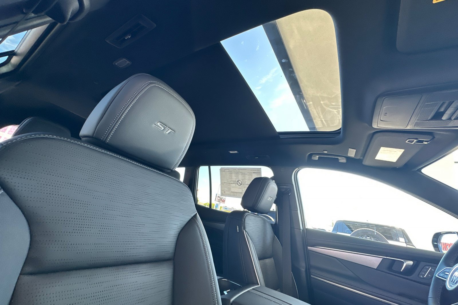 New 2026 Buick Enclave Sport Touring w/ Power Package image 17