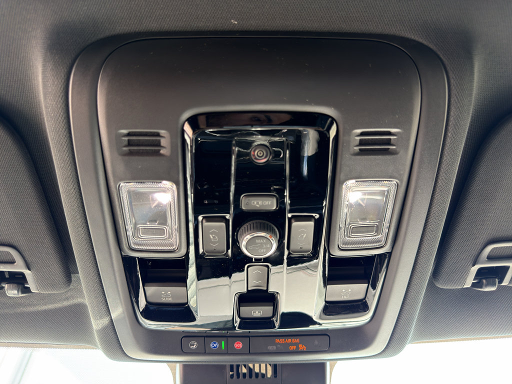 New 2026 Chevrolet Suburban RST w/ Advanced Technology Package AWD/4WD image 23