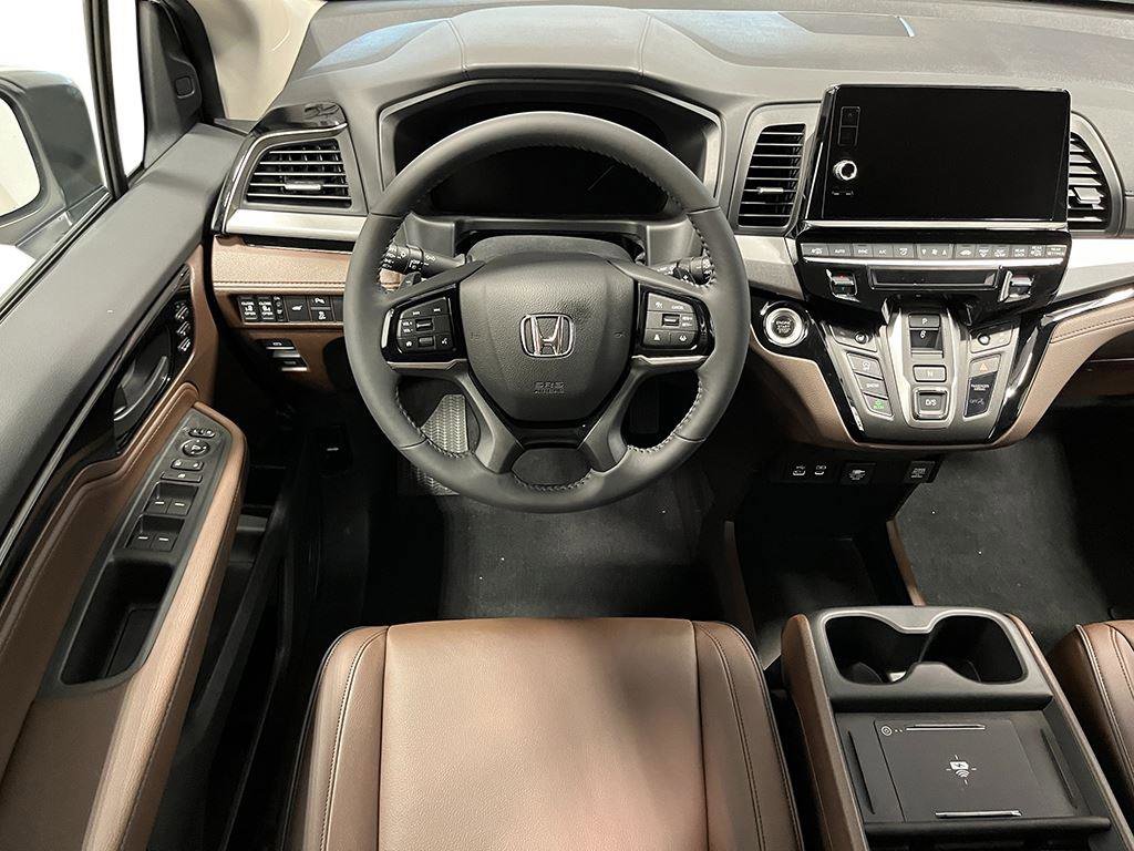 New 2026 Honda Odyssey Touring image 22